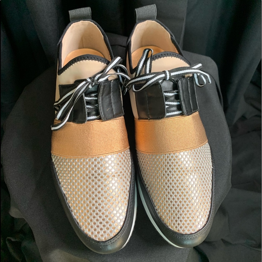 “Antics” Rose Gold